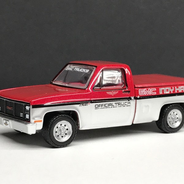1-64 Scale / S-Scale 1985 GMC High Sierra - Great For Dioramas & Diecast Photography