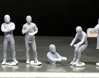 1:64 Scale Miniature People - Resin / unpainted - great for Dioramas  - Made in the USA GROUP 34- Miniature Figures