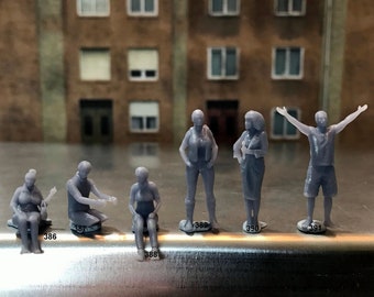 1:64 Scale Miniature People - Resin / unpainted - great for Dioramas / - - Made in the USA GROUP 102- Miniature Figures