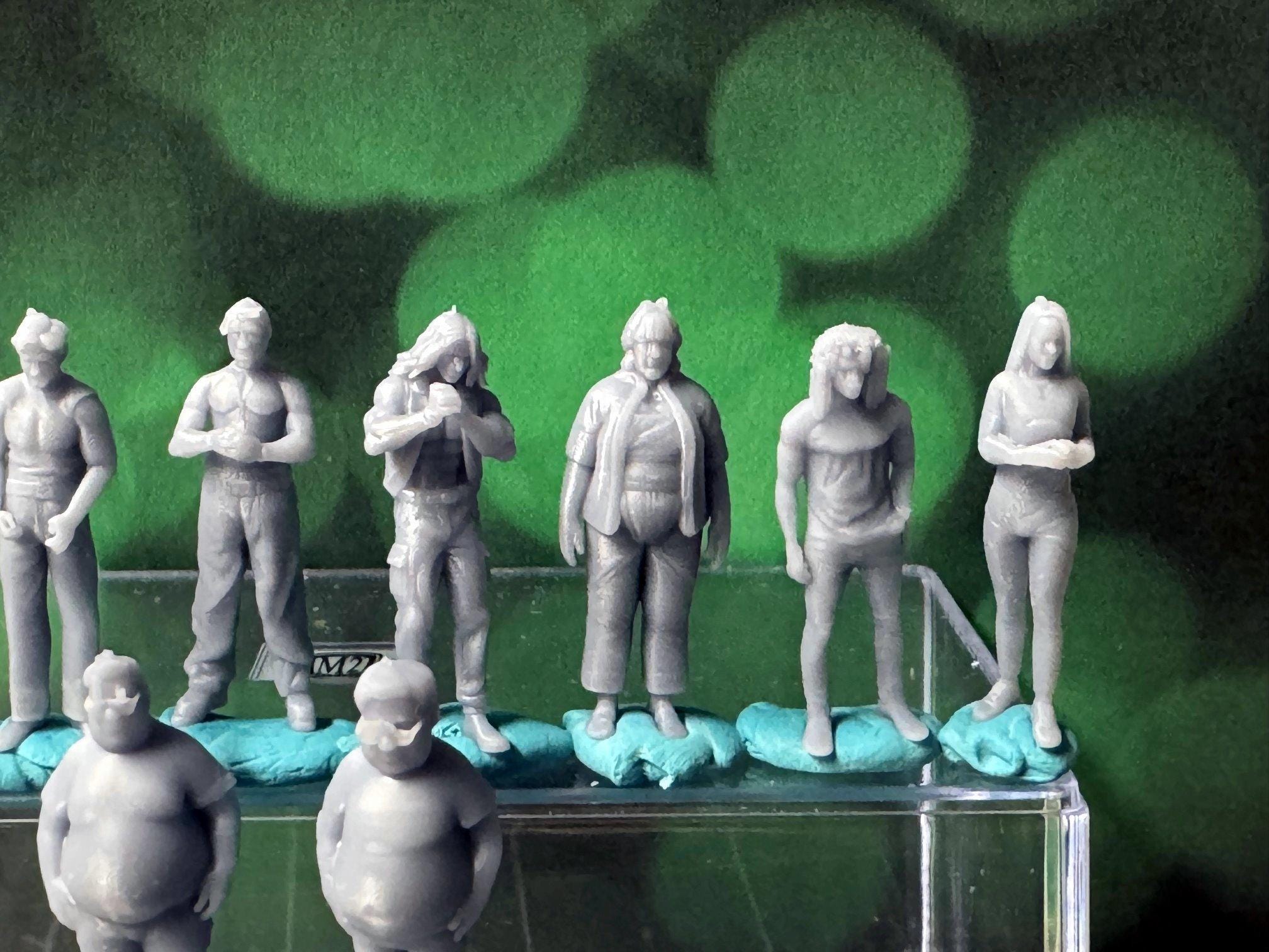 Double G 1:64 Miniature Human Figures - Unpainted - Great for Dioramas ...