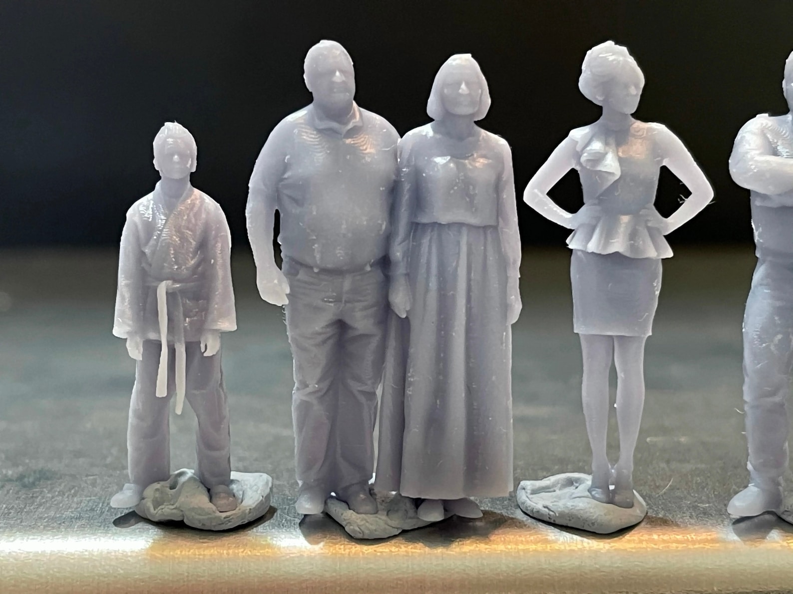 1:64 Miniature Human Figures Resin / unpainted great for | Etsy
