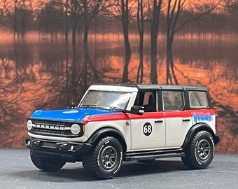 1-64 Scale / S-Scale 20222 Ford Bronco Black Diamond -Great For Dioramas & Diecast Photography (GL)
