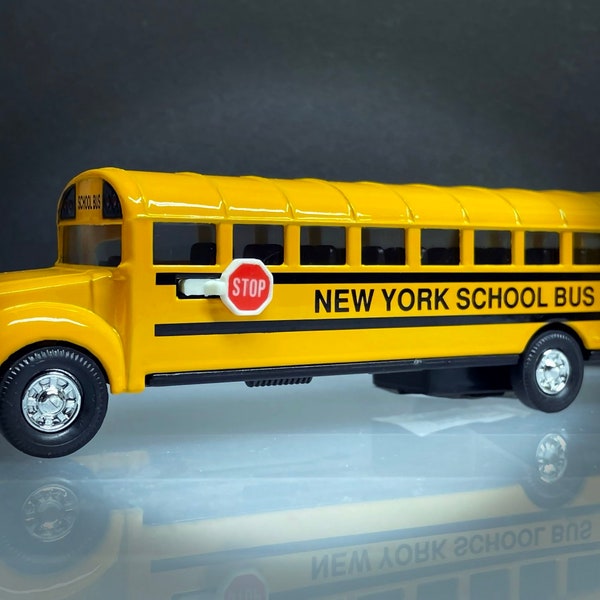 Long New York School Bus - Approx 7" Long