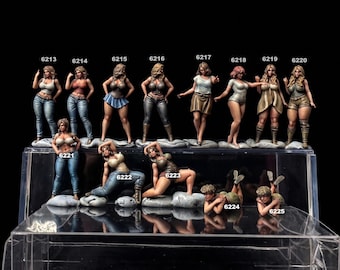Double G 1:64 Miniature Human Figures - Unpainted - great for Dioramas - Made in the USA LOT 766 Miniature 1.10