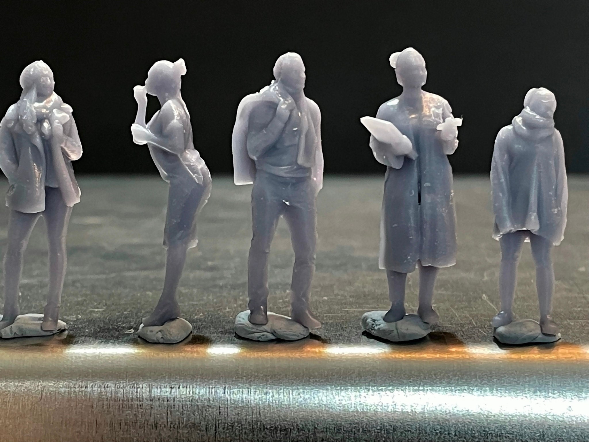 1:64 Miniature Human Figures - Resin / Unpainted - Great for Dioramas ...