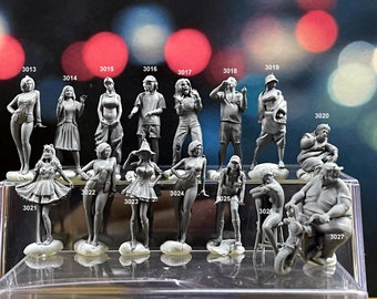 1:64 Miniature Human Figures - Resin / unpainted - great for Dioramas Hot Wheels - Made in the USA LOT 569 - Miniature 1.10