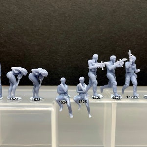 1:64 Miniature Human Figures - Resin / unpainted - great for Dioramas / - - Made in the USA GROUP 288 - Miniature Figures