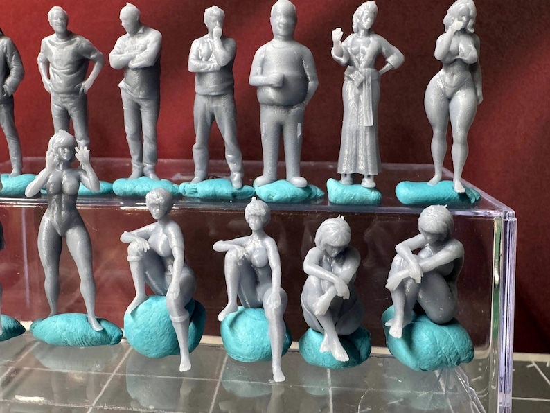 Double G 1:64 Miniature Human Figures - Unpainted - Great for Dioramas ...