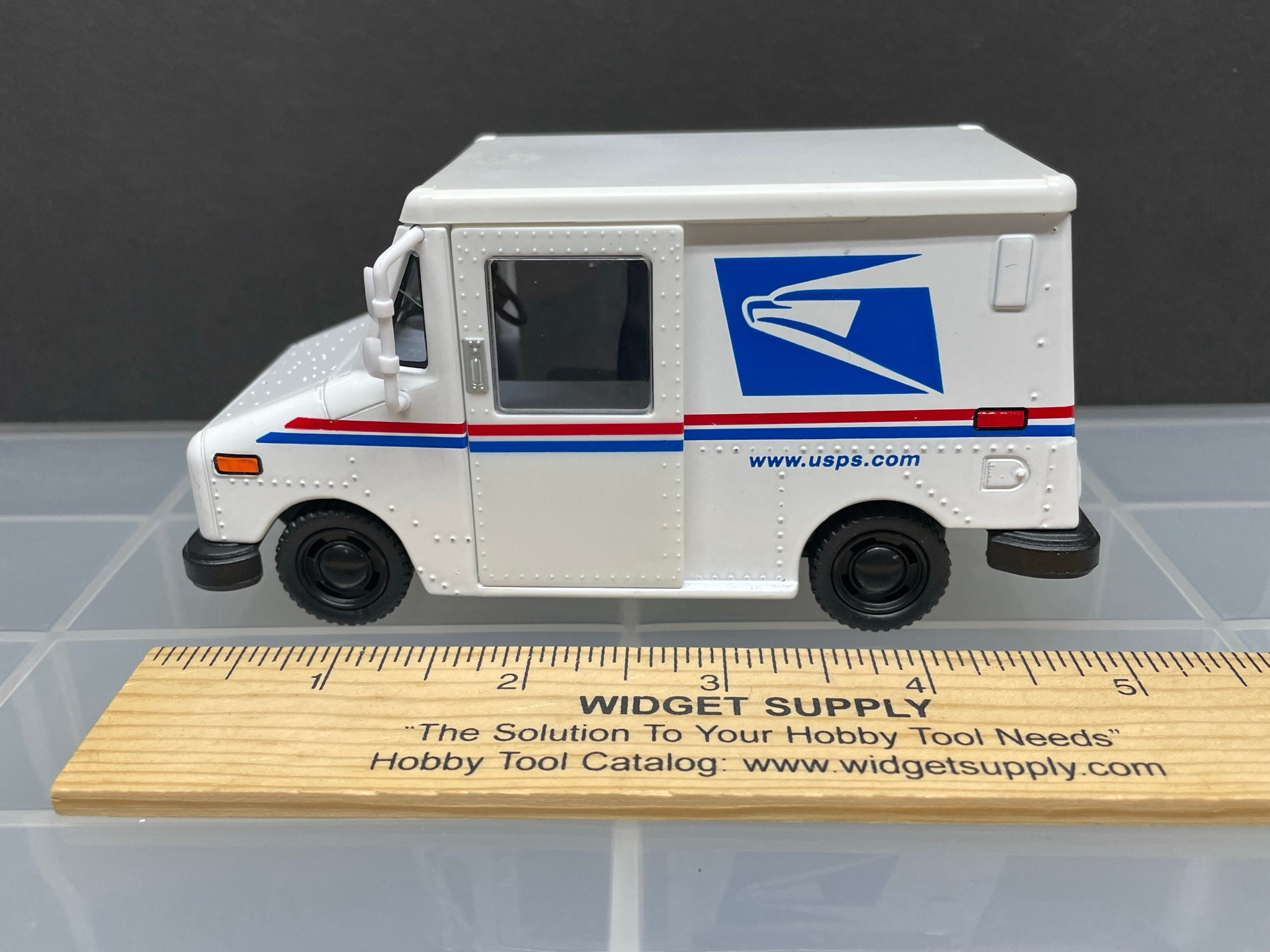 Kinsfun USPS LLV United States Postal Service Delivery Toy Truck 1:36 Kinsmart E