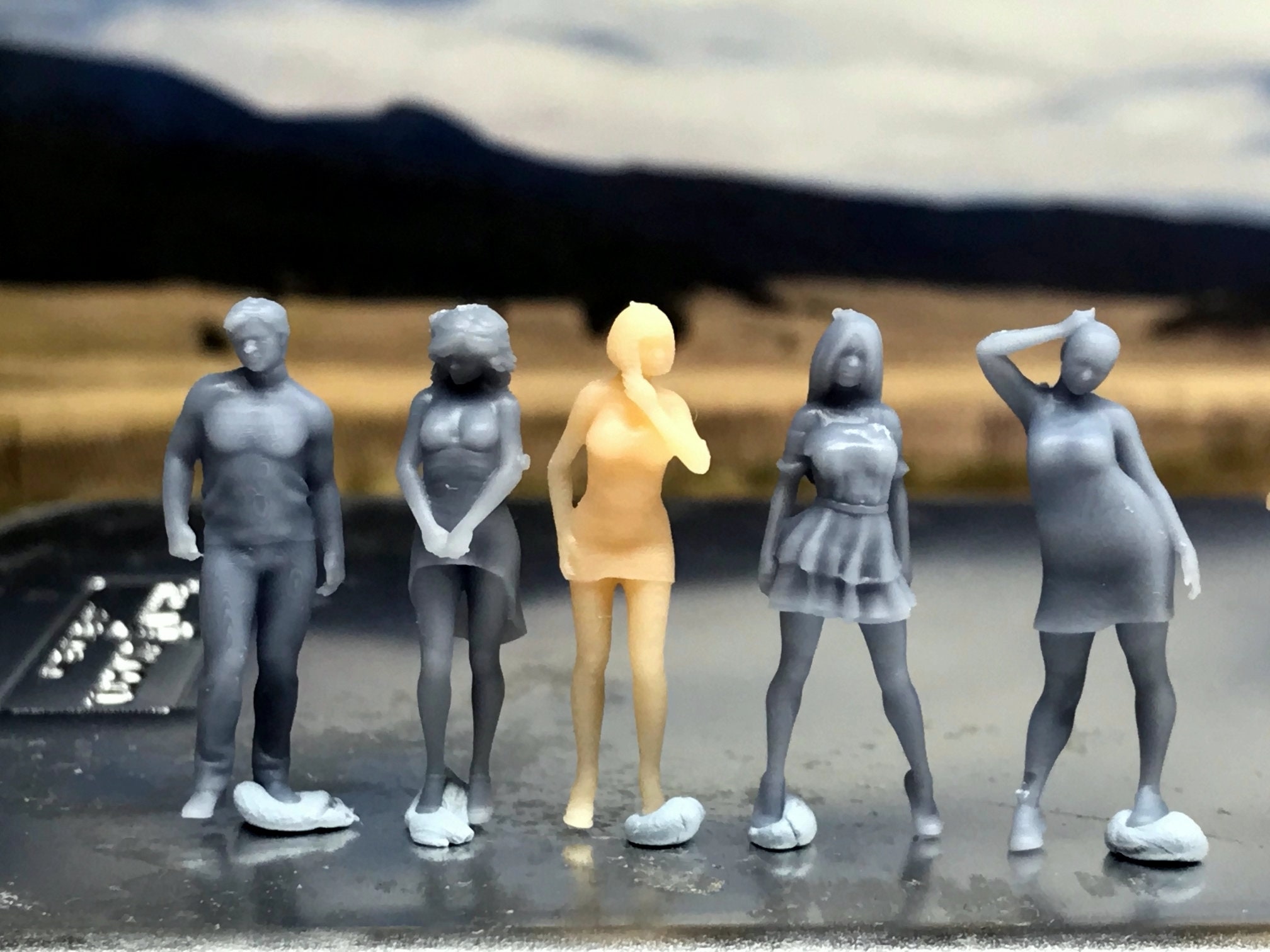 1:64 Scale Miniature People Resin / Unpainted Great for | Etsy