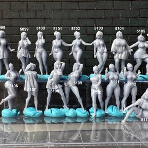 Figuras humanas en miniatura Double G 1:64 - Sin pintar - Ideal para dioramas - Fabricadas en EE. UU. LOTE 684 Miniatura 1.10