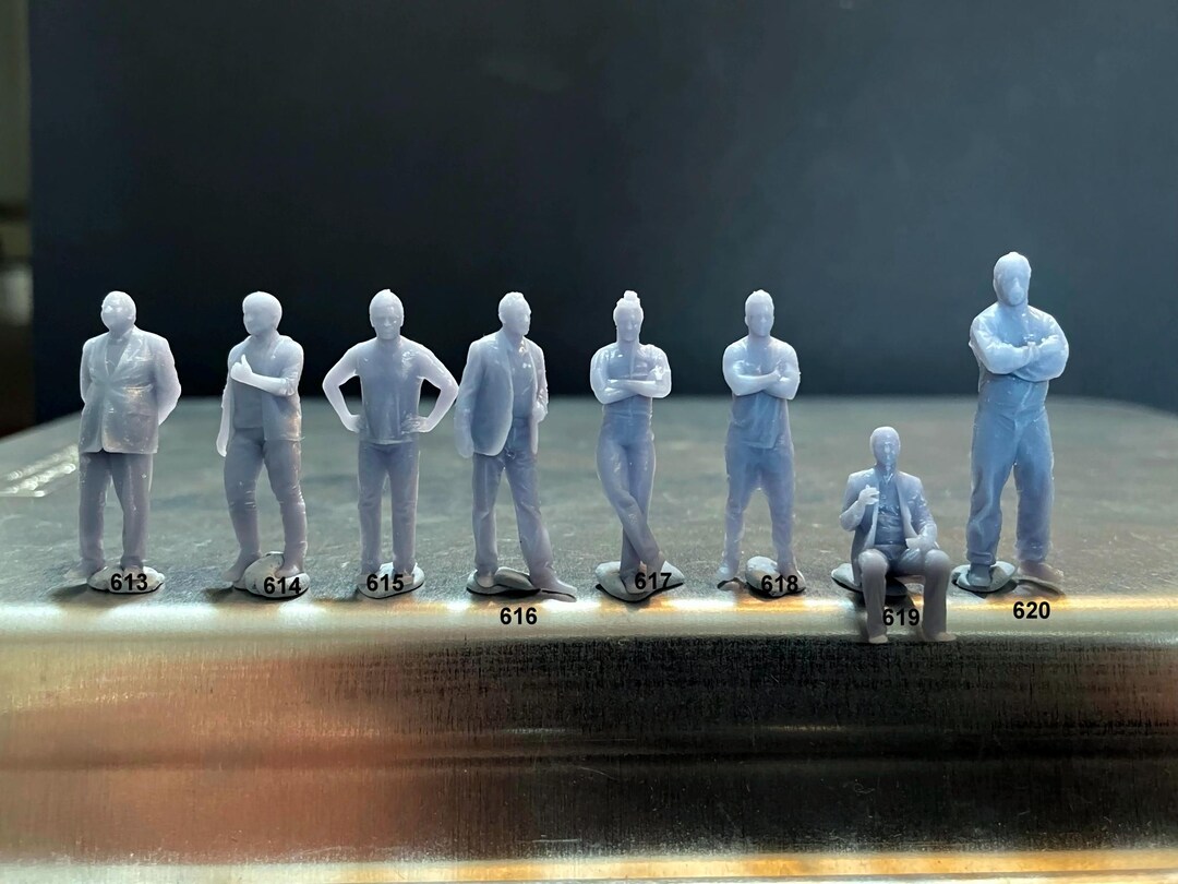 Double G 1:64 Miniature Human Figures - Unpainted - Great for Dioramas ...