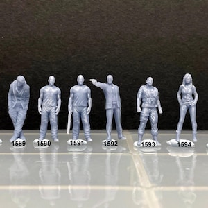 Double G 1:64 Miniature Human Figures -  Unpainted - great for Dioramas - Made in the USA LOT 297 Miniature 1.10 Fast Furious