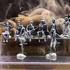 1:64 Miniature Menschen Figuren - Resin / unbemalt - ideal für Dioramen - - Made in the USA LOT 465 - Miniatur 1.10