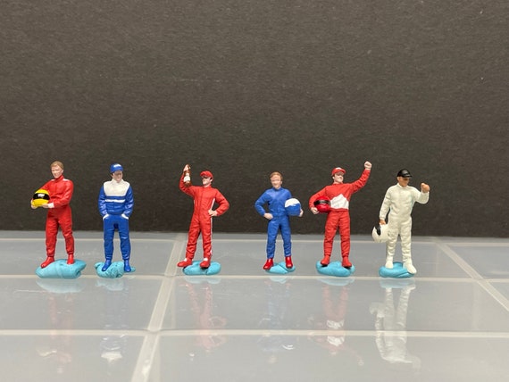 Hot wheels mini figures discount