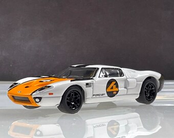 1-64 Scale / S-Scale 2005 Ford GT in Custom White w Black and Orange Paint - Great For Dioramas & Diecast Photography (JL)