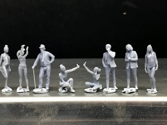1:64 Scale Miniature People - Resin / unpainted - great for Dioramas / - - Made in the USA GROUP 49 - Miniature Figures