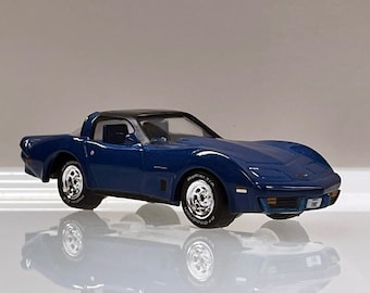 1-64 Scale / S-Scale 1982 Chevy Corvette in Bright Blue Poly Paint - Great For Dioramas & Diecast Photography (JL)