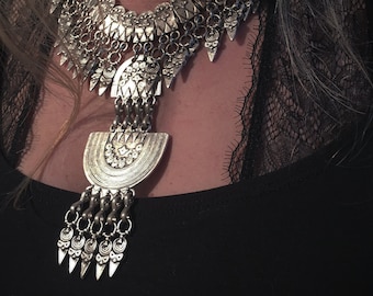 Tribal statement necklace with narrow pendants