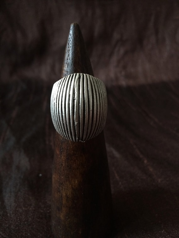 Burlesque ring