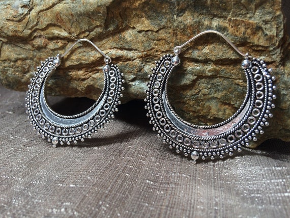 Waxing Moon hoops medium earrings