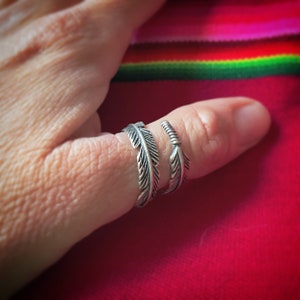 Feather wraparound unisex silver ring