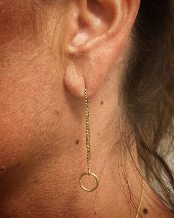 Minimal box chain little brass hoops
