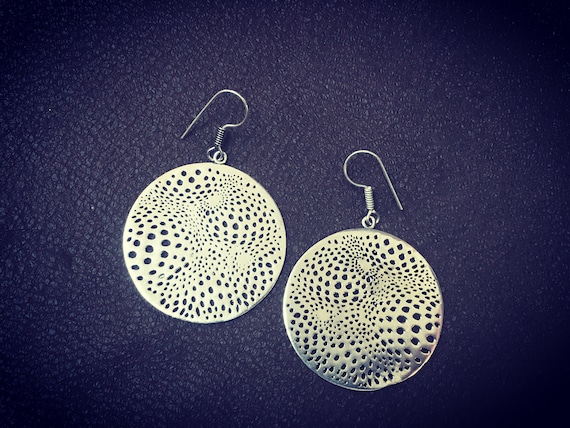 Curved SpaceTime earrings, silver plated