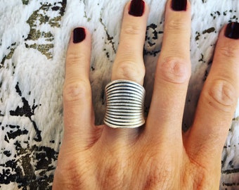 Stripes Corset Concave ring, silver plated