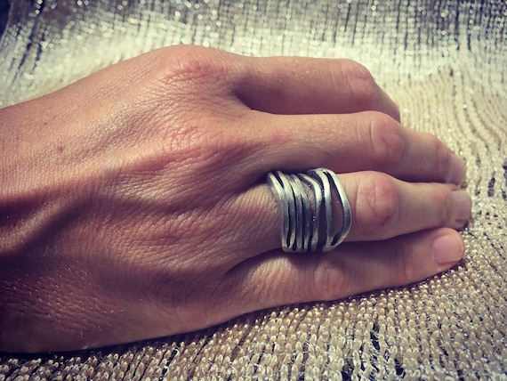 Mod Art silver ring, abstract irregular stripes, adjustable