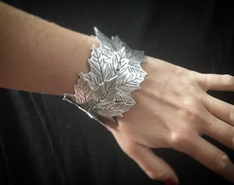 Ivy leave big round bracelet
