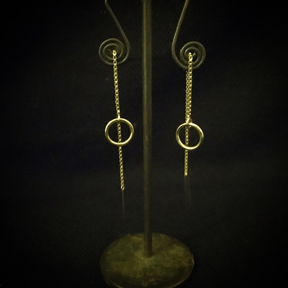 Minimal box chain little brass hoops
