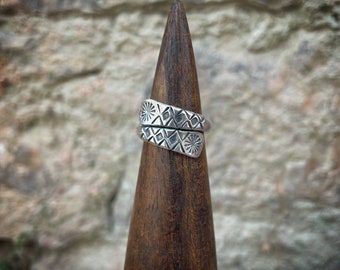 double wrapped tribal carvings sterling silver 925 unisex ring