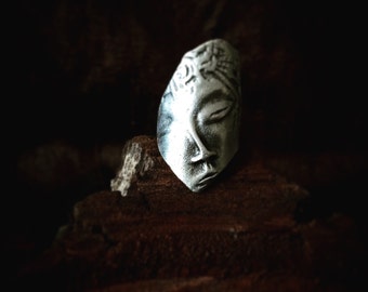 Buddha ring, art deco ring, fine carved Face, zamak Silver Plated, adjustable, free size, yoga jewelry, vintage, boho, meditation, buddhism