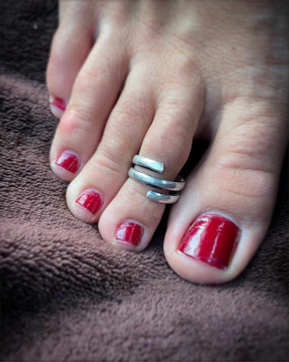 Sterling Silver Toe ring wraparound, traditional tribal jewelry