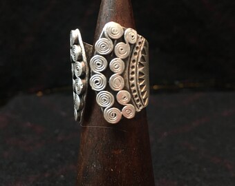 tribal spirals free size zamak ring, silver plated, open in front, carved with tribal traditional thai geometric pattern, gypsy, boho