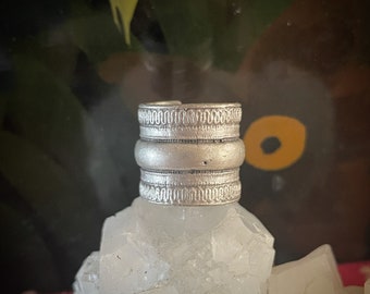 Tribal Crown round ring, adjustable, silver plated
