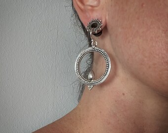 Tribal Circle Dotted Line sterling silver 925 earrings, with little pointy