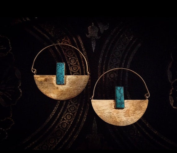 Afro Stone brass fan earrings