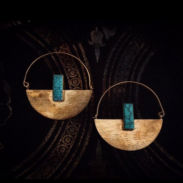 Afro Stone brass fan earrings