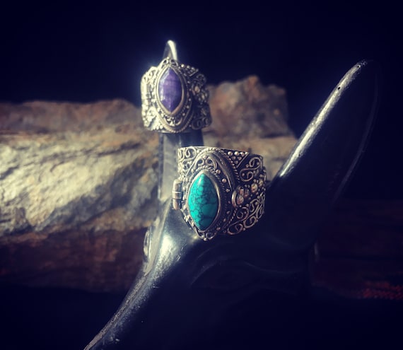 Secret Box 925 silver ring with gem