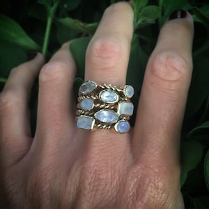 8 stones 5 rope brass stone ring