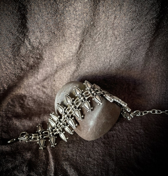 Warrior for Love tribal arrowheads bracelet, silver plated