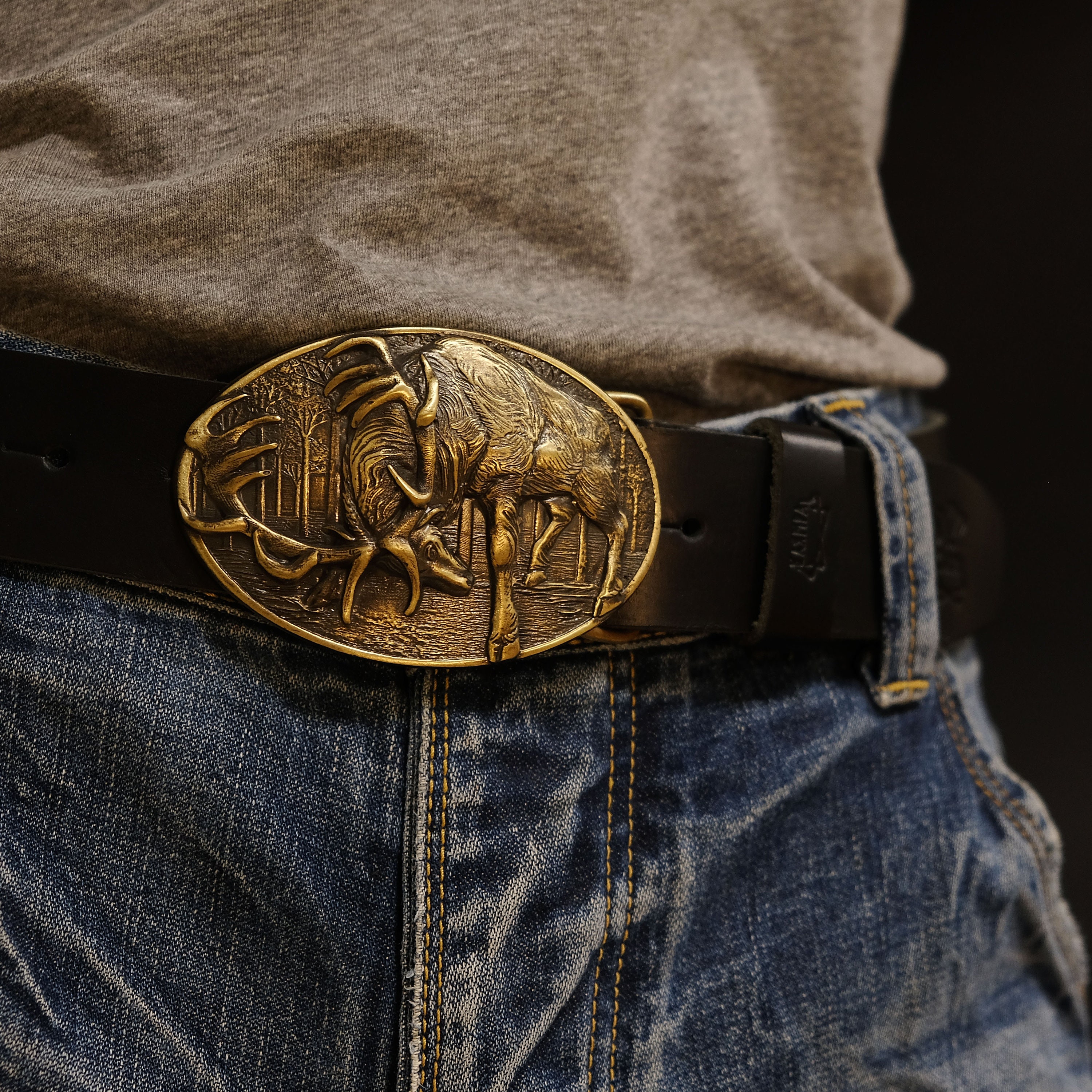 NUOVO OTTONE CERVO Cacciatore Caccia Whitetail 1970s NOS Vintage Belt NUOVO OTTONE CERVO Cacciatore Caccia Whitetail 1970s NOS Vintage Belt