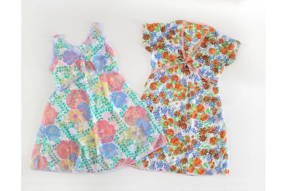 70s Vintage Pair of Flirty Floral Camisole Lace Ni