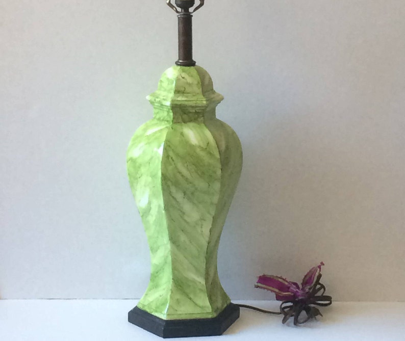Vintage Frederick Cooper marbleized green ceramic ginger jar lamp on wood base