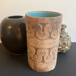 Vintage MCM Bitossi Pottery TIC for Raymor Vase with Sgraffito Wave and Eye; 8 1/4"