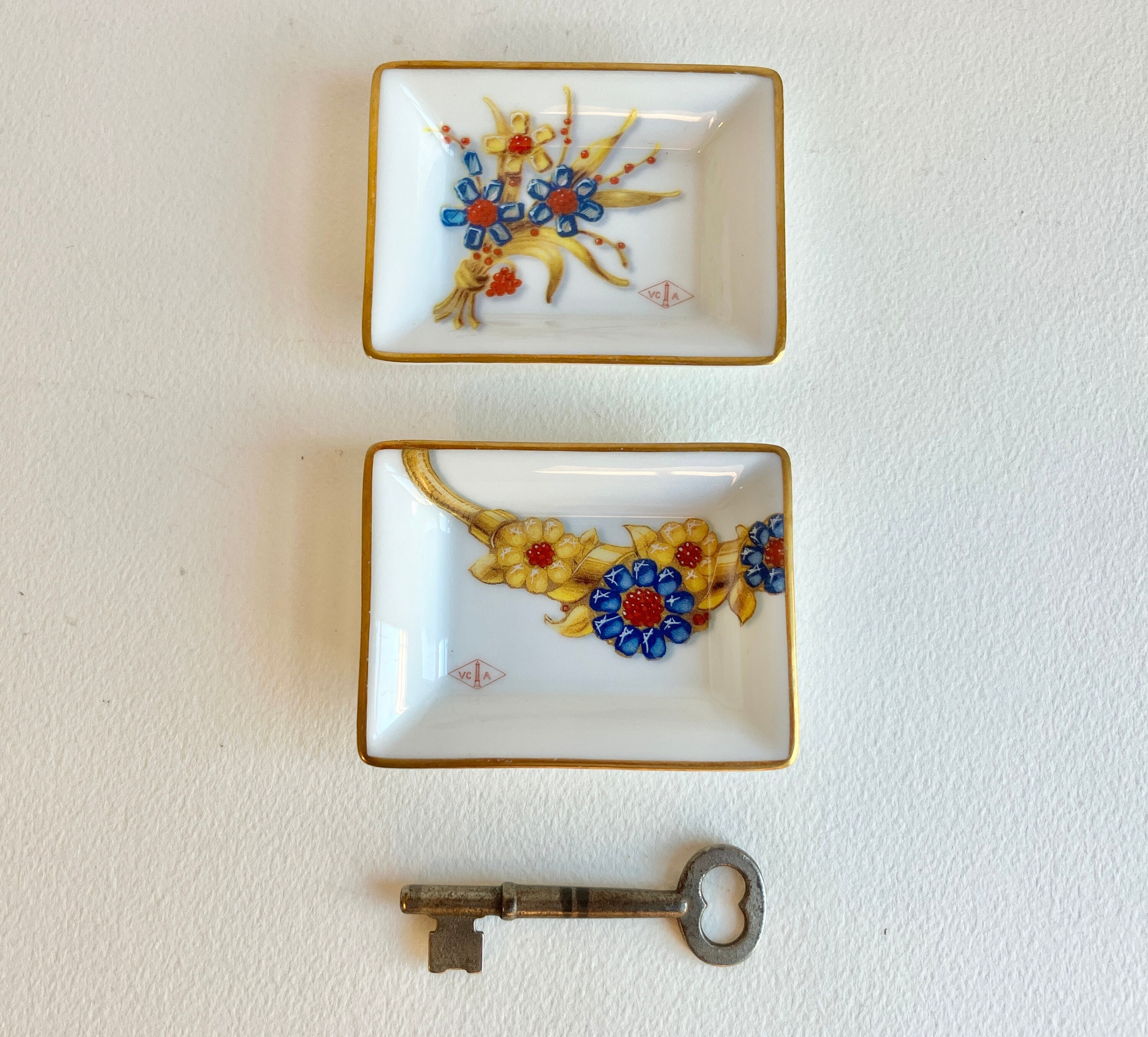 Vintage Van Cleef & Arpels Porcelain Ring Dishes: Gold Floral