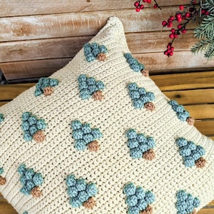 Coussin décoratif en forme d'arbres de Noël au crochet | Taie d'oreiller à pompon facile Petits arbres | Housse de coussin décoratif de style campagnard