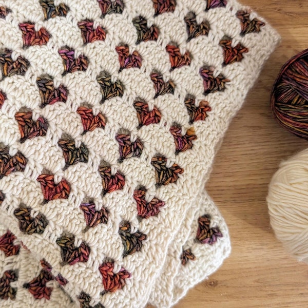 Crochet Scarf Pattern with Hearts. Easy Beginner Tutorial. Extra Long Winter Wearable (English US PDF Pattern)